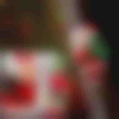 Papá Noel subiendo una escalera | LADDERSANTA